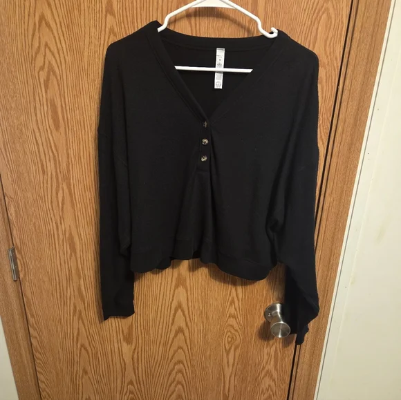 ALO Yoga Cropped V-neck Long Sleeve Top Medium Women's - Picture 1 of 6